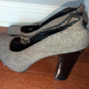 High heels - herringbone design